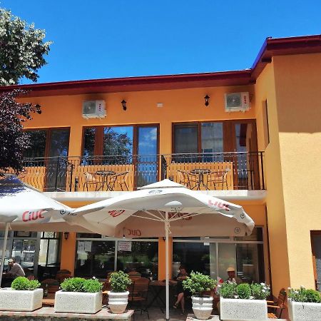 Hotel Casa Gabi'S Orşova Exterior foto
